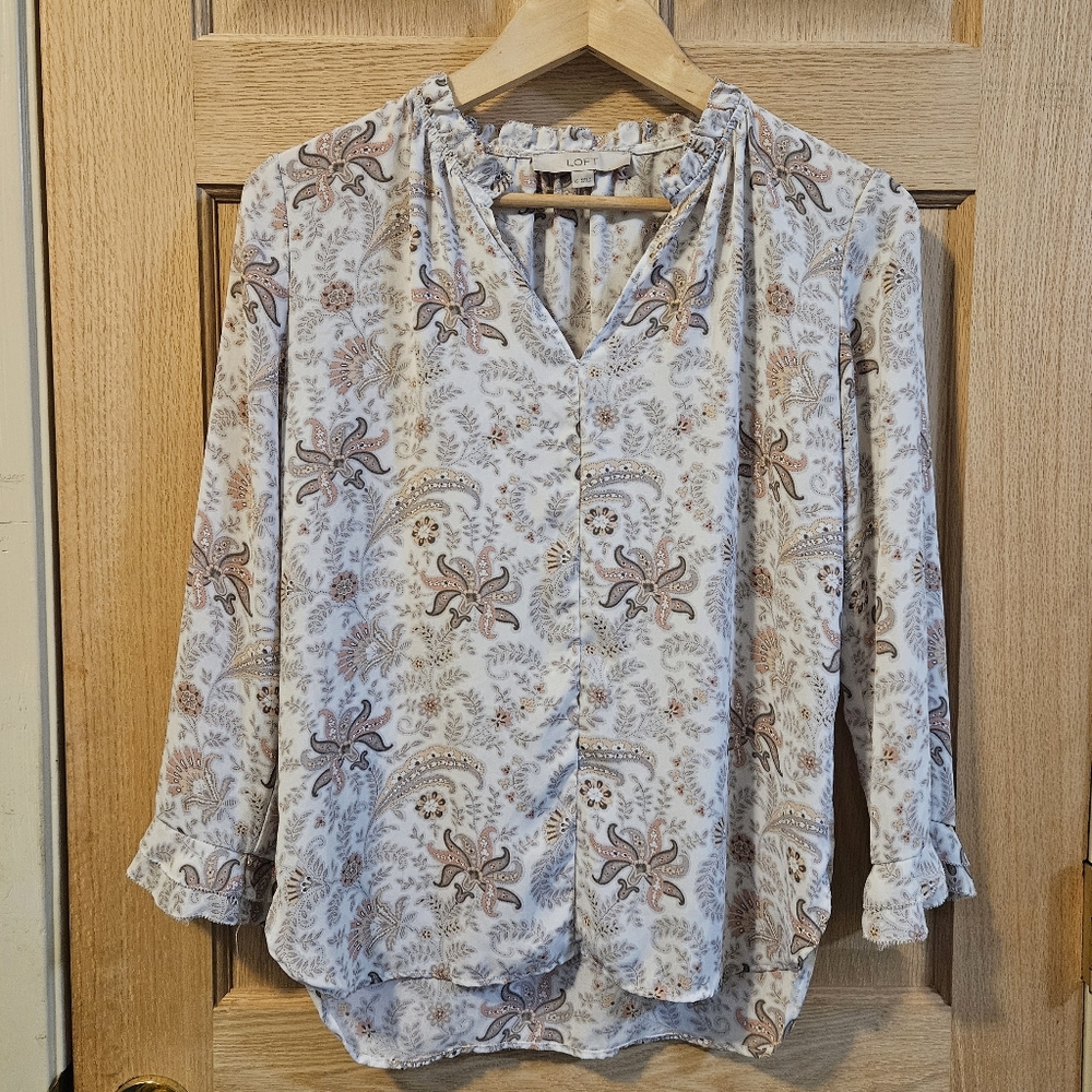 Xs LOFT Women's Cream Floral Top